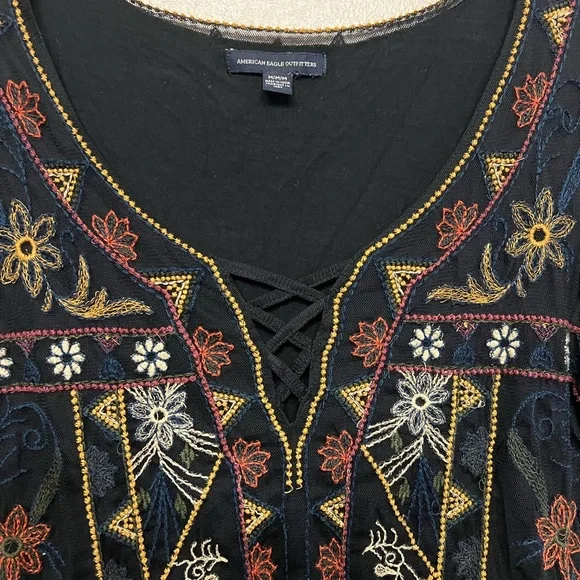 American Eagle Outfitters Black Sheer Embroidered Goth Boho Flares Blouse Sz M - Picture 3 of 7